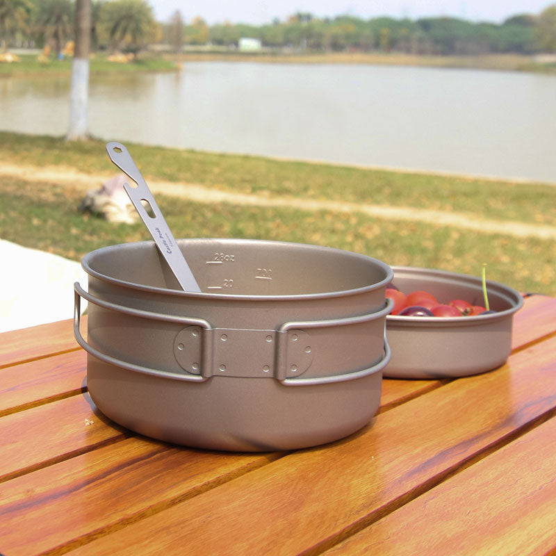 Titanium alloy pot