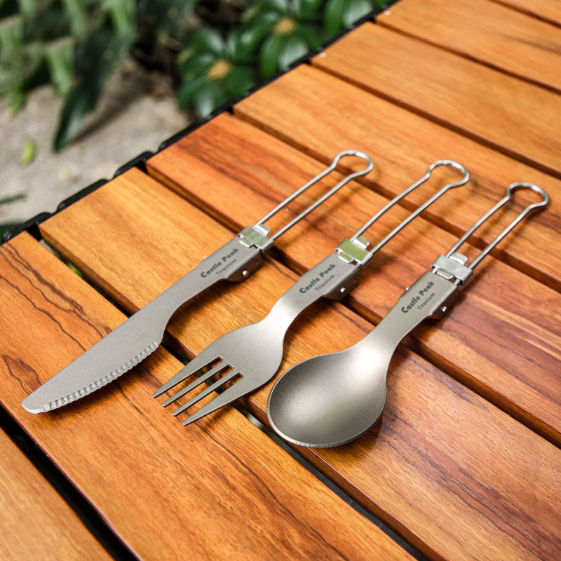 Folding knife, fork, and spoon set