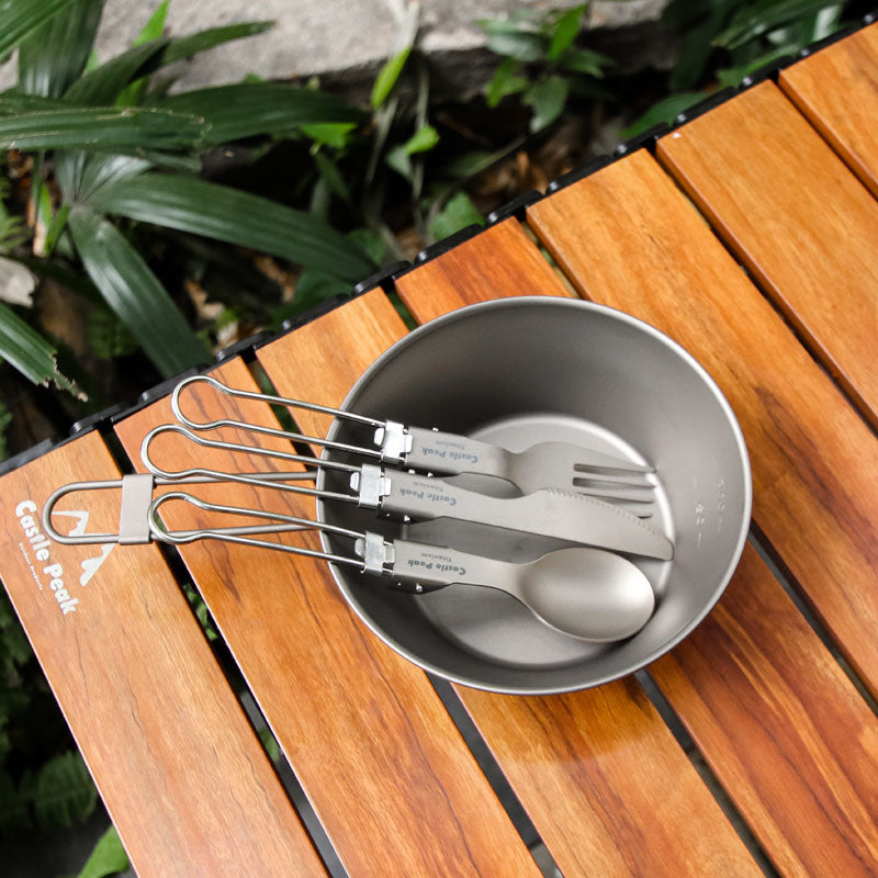 Folding knife, fork, and spoon set
