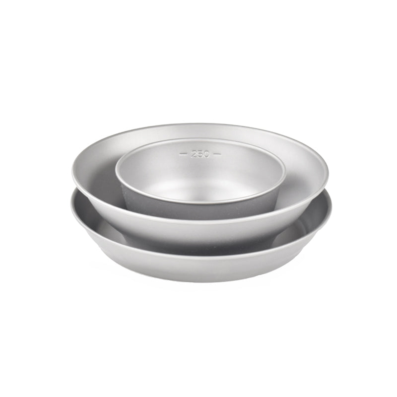 Titanium alloy bowl, plate, and dish set